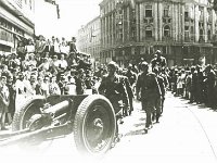 Zagreb, 9. svibnja 1945. godine. Jedinice Druge armije ulaze u Zagreb.jpg